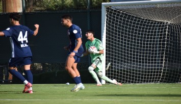 Altınordu’nun 20 yaşındaki kalecisi, bu sezon 8 penaltıdan 7’sini kurtardı