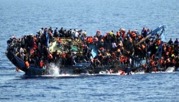 Andaman Denizi’nde Arakanlı Müslümanları taşıyan tekne alabora oldu: 250 kayıp