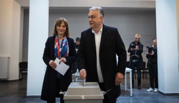 Macaristan'da ilk sonuçlara göre seçimi muhalefet lideri Peter Magyar kazandı