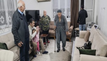 Mustafa dede, 102’nci yaş gününü çocukları ve torunlarıyla kutladı