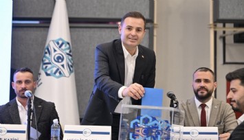Yağlı Güreş Birliği yeniden ‘Ahmet Akın' dedi