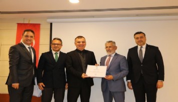İzmir'de 15 Temmuz manşetleri bir kez daha atıldı