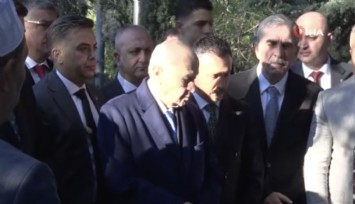 MHP lideri Bahçeli, Merhum Türkeş’in kabrini ziyaret etti