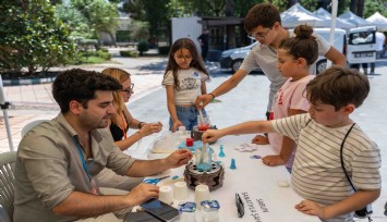 Bornova’da bilim meşalesi yandı
