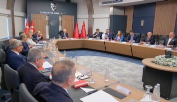CHP'de kritik fren: Kılıçdaroğlu, Özgür Özel'e yakın il başkanları için düğmeye basmadı