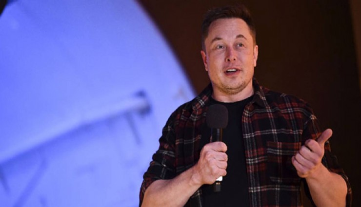 Elon Musk tarihe geçti: Dünyanın ilk trilyoner ismi oldu