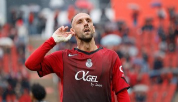 Fenerbahçe’nin yeni transferi Vedat Muriqi İstanbul’a geldi