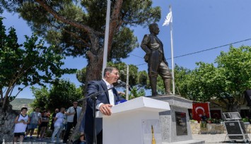 Foça'da Atatürk heykeli açıldı: Başkan Tugay'dan anlamlı mesajlar