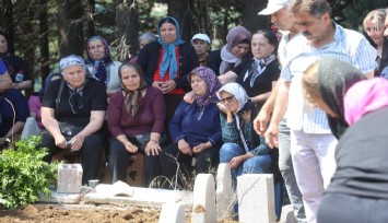 Hatay’da nişanlı dehşetinde öldürülen baba ve kız yan yana defnedildi