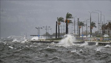 Kuzey Ege kıyılarına fırtına uyarısı