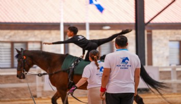 Özel sporculardan Aliağa’da gururlandıran performans