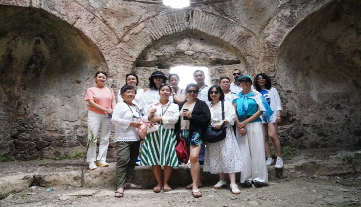 Seferihisar Çinli turistlerin yeni uğrak noktası oluyor