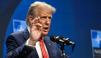 Trump: 'Bir noktada İran'ın dini lideri ile görüşebilirim'