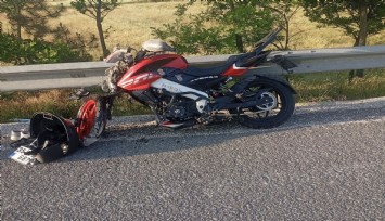 Uşak’ta motosiklet kamyona arkadan çarptı: 1 ölü