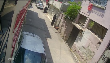 Çarşaf giyip girdikleri evden altınları çaldılar