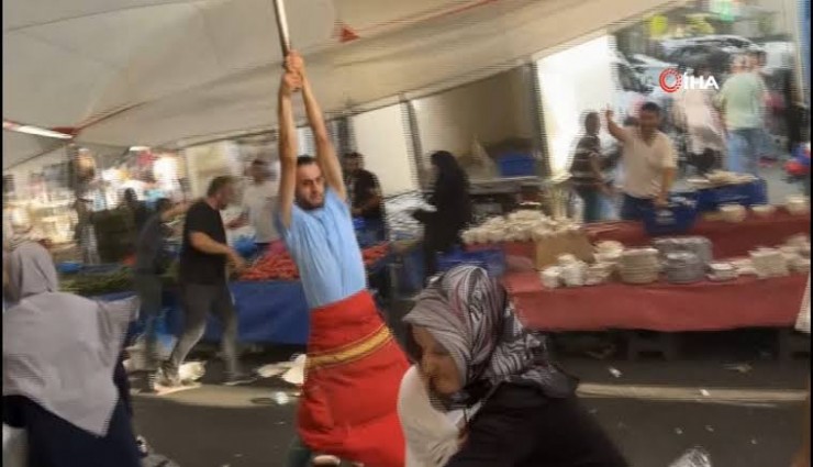 İstanbul'da kuvvetli rüzgar pazarcıyı uçurdu
