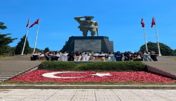 İzmirli liseliler müzelerde tarih yolculuğuna çıktı