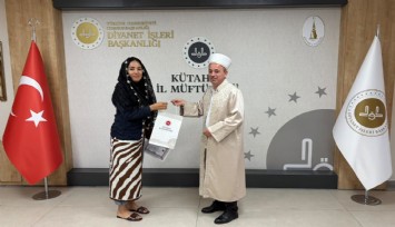 Meksikalı Rubi Müslüman olup, Ayşe ismini aldı