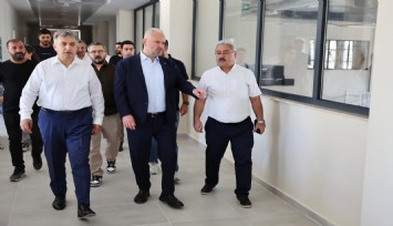 Menemen'de yapımı süren yeni gençlik merkezinde inceleme