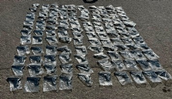 Otobüs değil cephanelik çıktı: 120 silah ele geçirildi